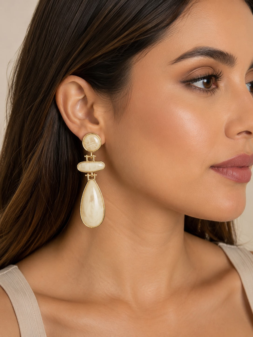 Pendientes Gota Crema | Arden House