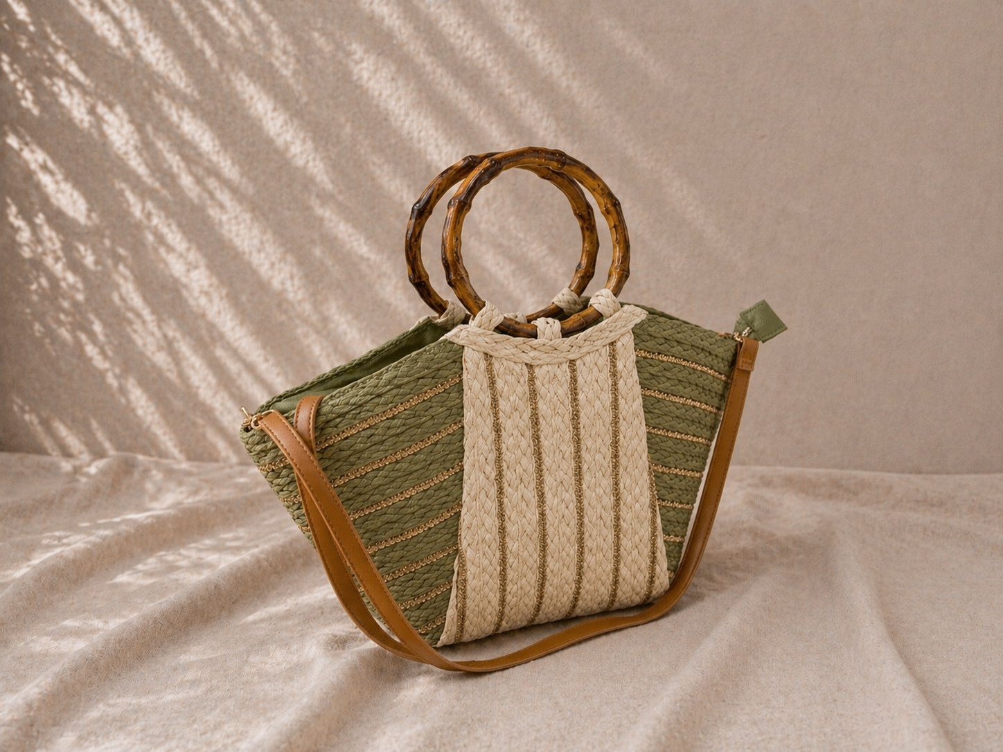 Bolso de rafia VADELLA con asa efecto bambú - Arden House